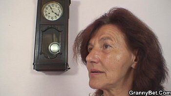 Mamie  anglaise  plus 70 ans l